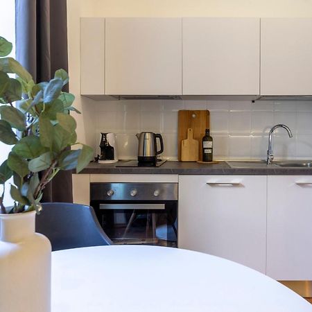 Amazing Studio In The City Center + Wifi Triest Zewnętrze zdjęcie