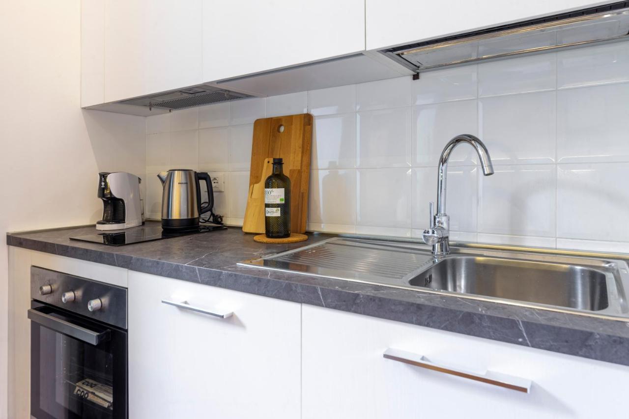 Amazing Studio In The City Center + Wifi Triest Zewnętrze zdjęcie